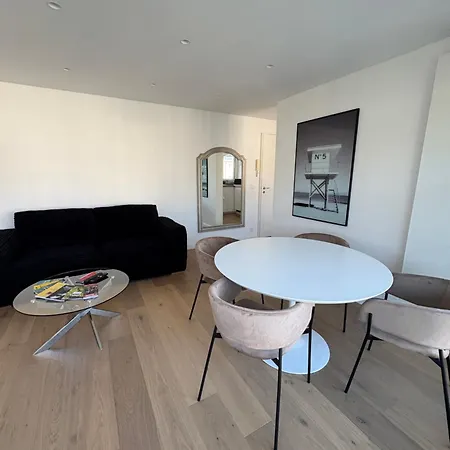 Апартаменты Chez Huguette A