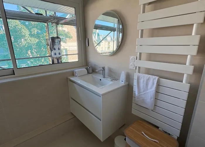 Chez Huguette A Апартаменты *